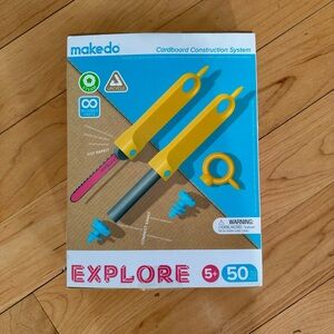 NEW Makedo Cardboard Construction System